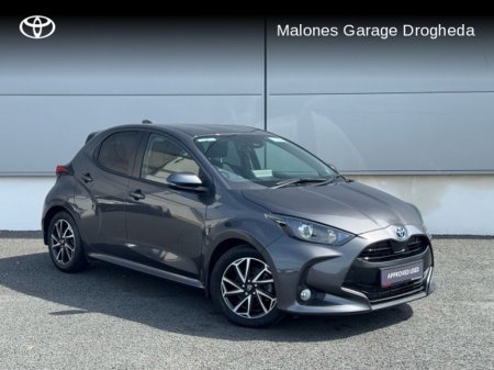 2021 Toyota Yaris 1.5 Hybrid Luna Sport Call Now 041 980 2420 €20,950