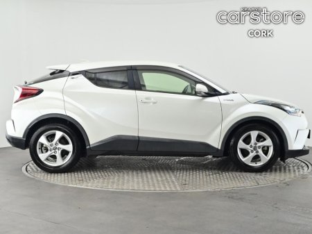 2018 Toyota C-HR 1.8 HYBRID Auto €20,780