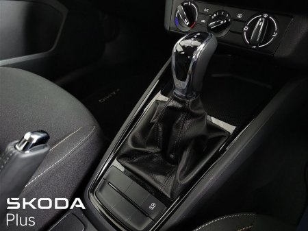 2024 Skoda Kamiq Ambition 1.0Tsi 110Bhp DSG €28,950 thumbnail