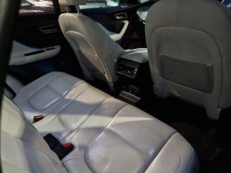 2019 Jaguar F-Pace - thumbnail 16