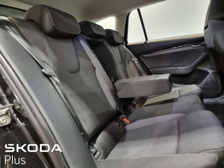2023 Skoda Octavia - thumbnail 28