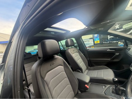 2018 Volkswagen Tiguan - thumbnail 26