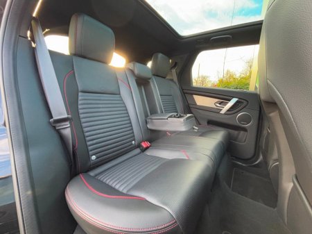 2022 Land Rover Discovery Sport SUNROOF P300E R-DYNAMIC SE PHEV €39,495 thumbnail