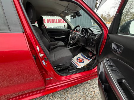 2017 Suzuki Swift - thumbnail 9