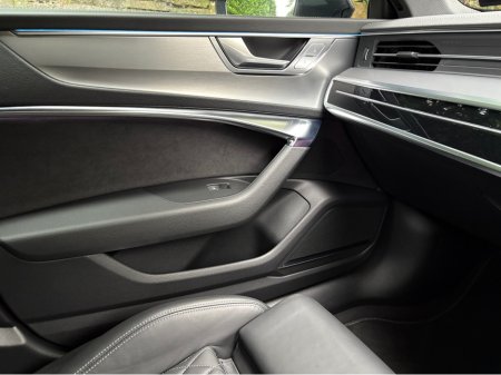 2023 Audi A7 55 TFSI E COMPETITION €55,950 thumbnail