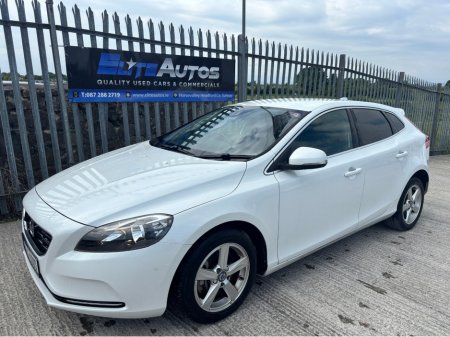 2015 Volvo V40 T3 AUTOMATIC DESIGN €13,750