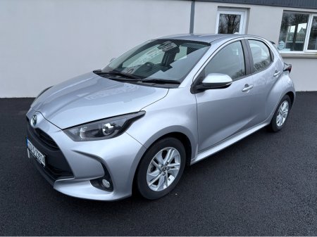 2023 Toyota Yaris 1.5 HYBRID LUNA 4DR AUTO €16,950