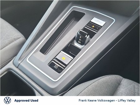 2025 Volkswagen Golf EDITION 75 AUTO 1.5 MHEV 116HP *MOONSTONE GREY* *PRIVACY GLASS* *REAR VIEW CAMERA* *PCP FINANCE AVAILABLE FROM €265PM* €31,995 thumbnail