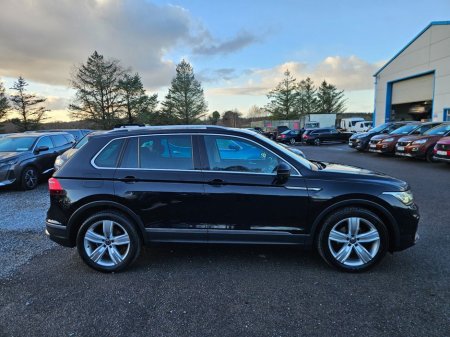 2021 Volkswagen Tiguan Elegance 2.0tdi D7F 150HP 5DR Auto €33,990 thumbnail