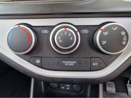 2017 Kia Picanto - thumbnail 22