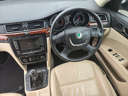 2013 Skoda Superb 1.6 TDI CR 105hp Elegance Greenline €7,800 thumbnail