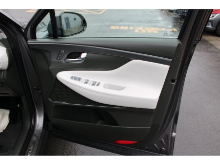 2024 Hyundai Santa Fe 1.6 PHEV 4WD Premium thumbnail