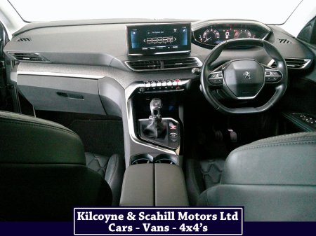 2021 Peugeot 5008 ALLURE BLUEHDI 7 Seater *Leather Interior + Heated Seats* €30,950 thumbnail