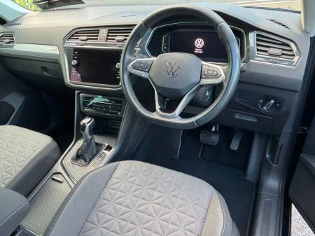 2022 Volkswagen Tiguan PLUG IN HYBRID PETROL 1.4 TSI AUTO PHEV €33,995 thumbnail