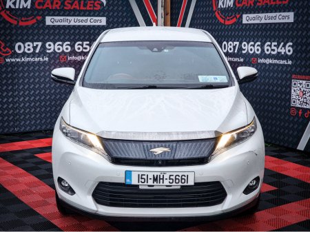 2015 Toyota Harrier - view 3