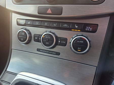 2014 Volkswagen Passat - thumbnail 12