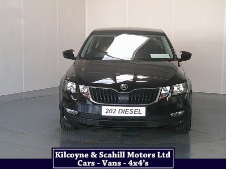 2020 Skoda Octavia - thumbnail 2