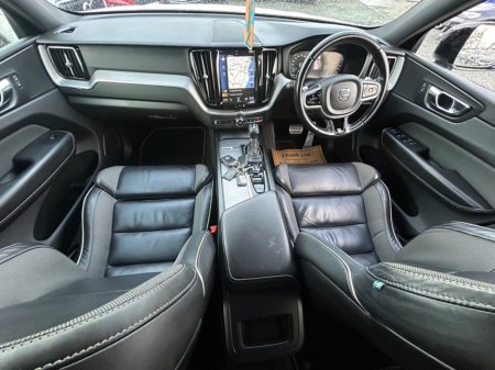 2020 Volvo XC60 - thumbnail 12