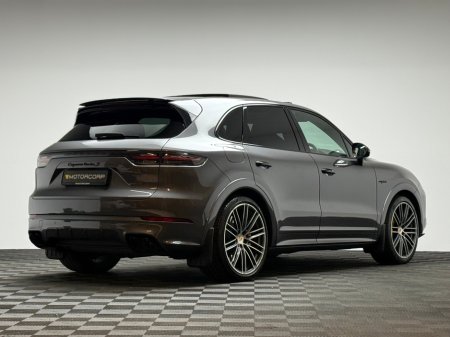 2020 Porsche Cayenne - thumbnail 7