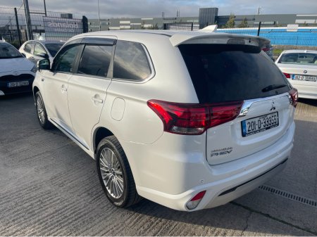 2020 Mitsubishi Outlander HYBRID 2.4 PHEV AUTOMATIC 5DR MODEL  www.bolandscarcentre.ie €22,900
