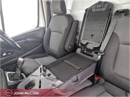 2025 Nissan Primastar - thumbnail 39