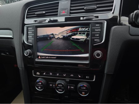 2016 Volkswagen Golf LEATHER TAN LEATHER SEATS 1.4 TSI HEATED ELECTRIC SEATS - NAVIGATION * REVERSING CAMERA * SIMI DEALER - €15,950 thumbnail