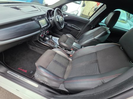 2013 Alfa Romeo Giulietta - thumbnail 13