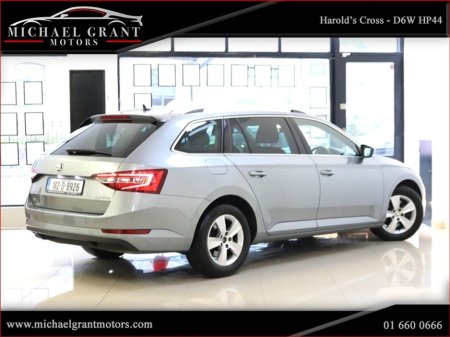 2018 Skoda Superb 1.6 TDI 120BHP STYLE ESTATE / IRISH CAR / FULL HISTORY €18,950 thumbnail