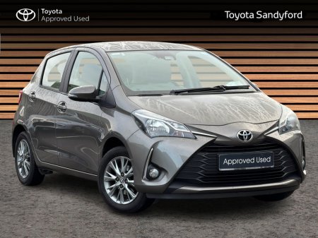 2018 Toyota Yaris 1.0 5DR LUNA // REAR CAMERA // BLUETOOTH // ALLOY WHEELS // FULL WARRANTY €15,945 thumbnail