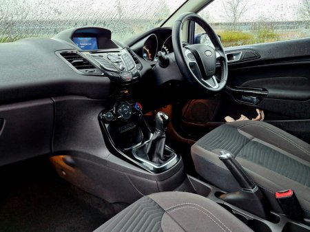 2017 Ford Fiesta - thumbnail 8