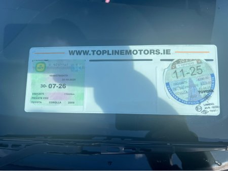 2009 Toyota Corolla - thumbnail 2