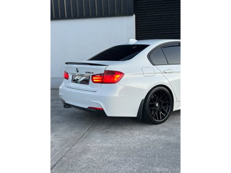 2012 BMW 3 Series - thumbnail 6