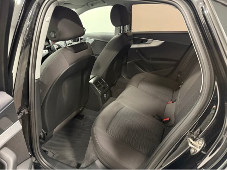 2019 Audi A4 SE 35 TDI S-A €21,900 thumbnail