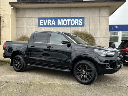 2024 Toyota Hilux - thumbnail 3