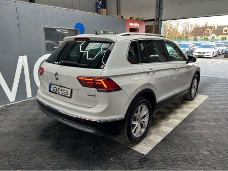 2020 Volkswagen Tiguan €28950! 2020 VW TIGUAN 2.0 TDI HIGHLINE 4MOTION / HUD, HEATED SEATS, 360 Cameras €28,950 thumbnail