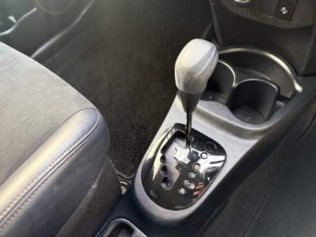 2018 Toyota Vitz  €11,900 thumbnail