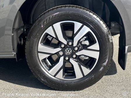 2026 Volkswagen Transporter HIGHLINE AUTO 30 LWB 150BHP *5 YEAR WARRANTY* *0% FINANCE AVAILABLE* *17" MONTE CARLO ALLOYS* *BODY COLOUR CODED BUMPERS* *APPLE CARPLAY/ANDROID AUTO* *REAR VIEW CAMERA* *FRONT AND REAR PARKING SENSOR €38,952 thumbnail