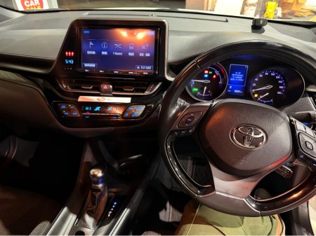 2018 Toyota C-HR 2018 Toyota C-HR Hybrid S-model (high spec) €19,249 thumbnail