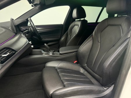 2023 BMW 5 Series - thumbnail 11