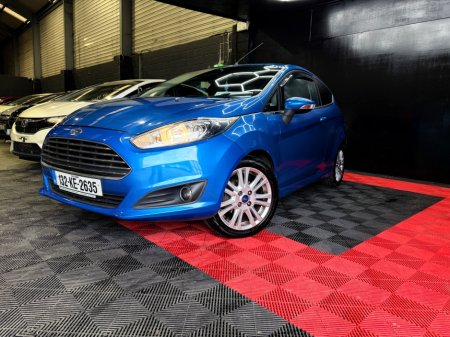 2013 Ford Fiesta - view 4