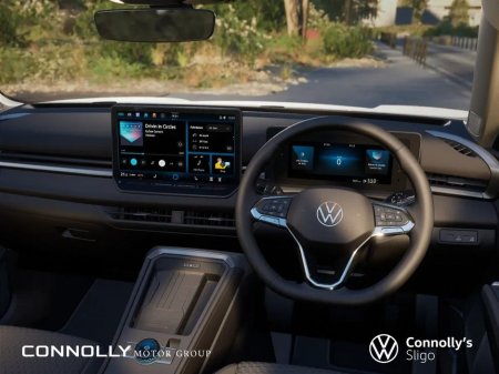 2026 Volkswagen T-Roc - thumbnail 4