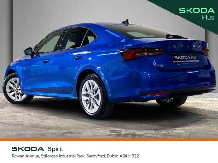 2025 Skoda Octavia Selection 1.5TSI 115bhp DSG m-HEV €33,950 thumbnail