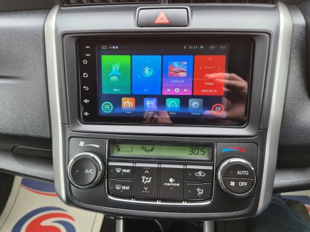 2017 Toyota Corolla - thumbnail 25