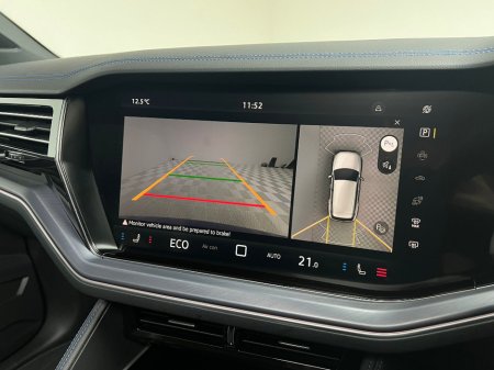 2025 Volkswagen Touareg - thumbnail 27