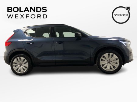 2026 Volvo EC40 - thumbnail 3