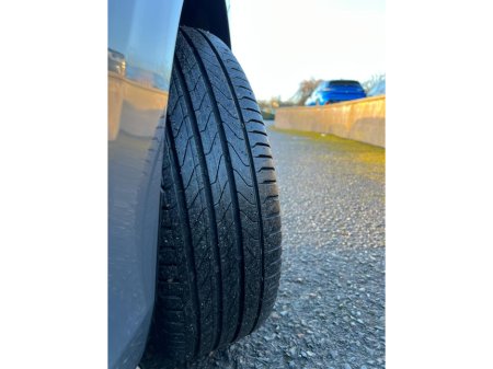 2022 Volkswagen Golf 2.0 TDI 115HP €24,950 thumbnail