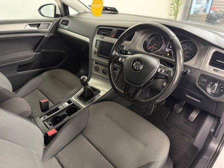 2017 Volkswagen Golf - thumbnail 8