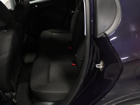 2018 Peugeot 208 - thumbnail 29