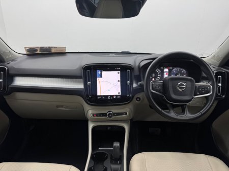 2019 Volvo XC40 - thumbnail 9