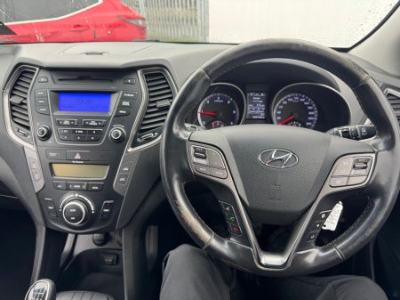 2016 Hyundai Santa Fe - thumbnail 11